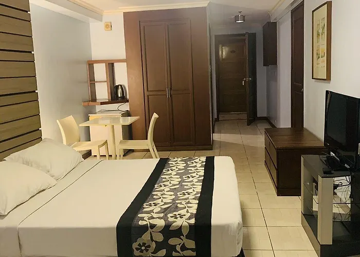 Jupiter Hotel 3*